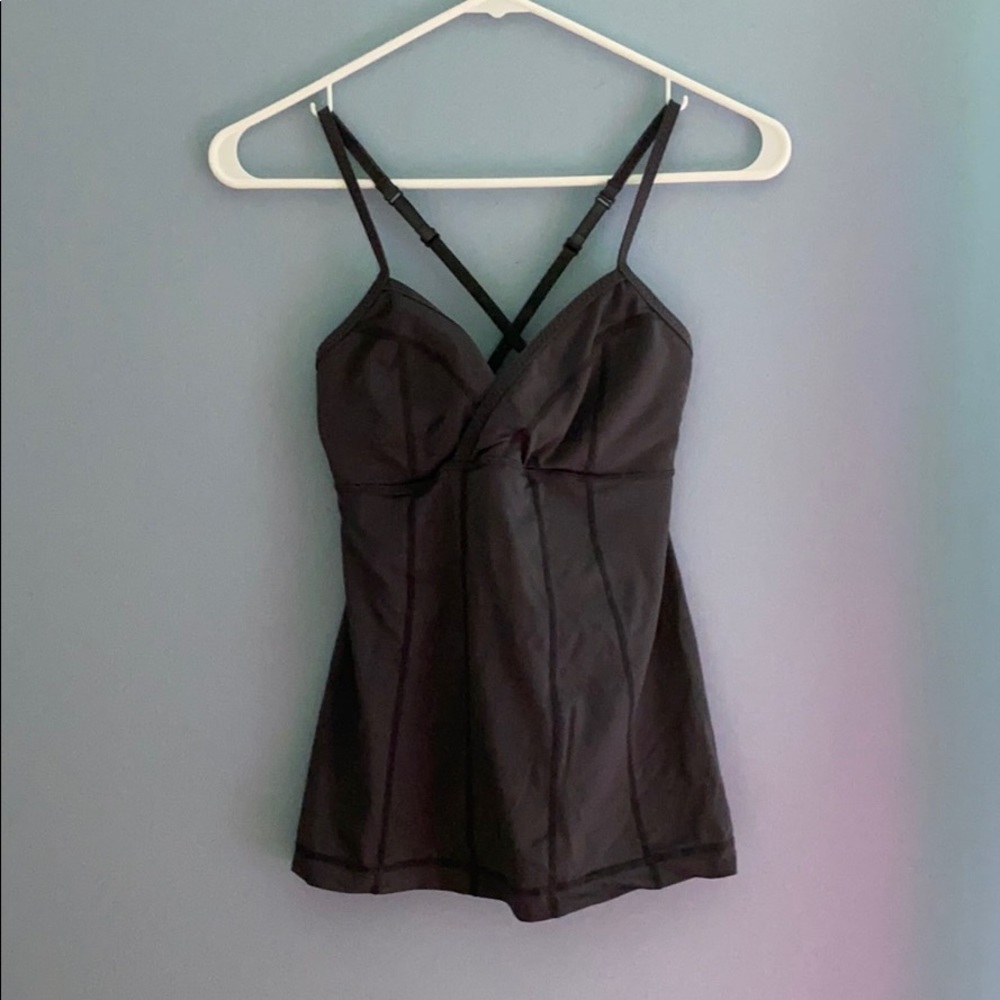 lululemon tank top grey gray size 4 built in bra